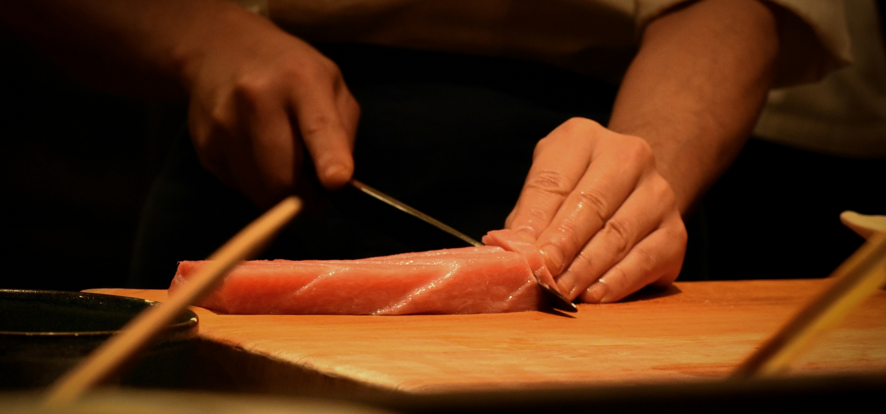 Aki sushi sushi preparation, salmon